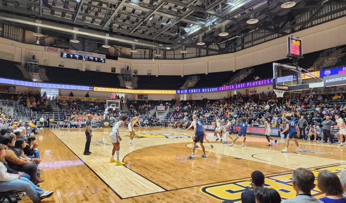 #1 UMBC and #8 New Hampshire Meet in the First Round of the America East&nbsp;Playoffs